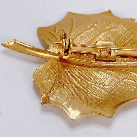 VTG Set of 2 Leaf Brooches Gold Tone Mid Century Fall Autumn Scarf Harvest Pins - Picture 8 of 10